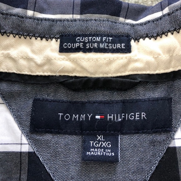 Tommy Hilfiger Custom Fit Plaid Buttondown - Picture 4 of 6